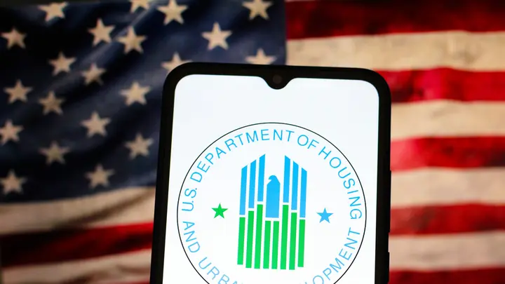 DOGE diz que desenterrou outros US$ 1,9 bilhão em dinheiro do contribuinte ‘perdido’ pelo governo Biden